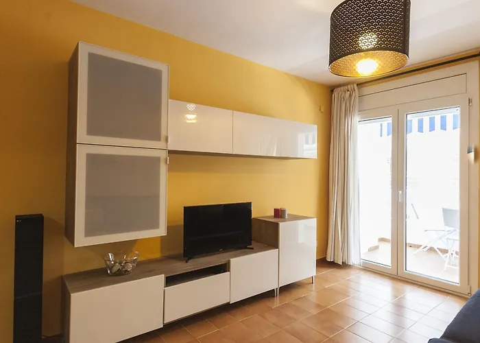 Lets Holidays Renovated Near アパート *