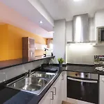 公寓 Lets Holidays Renovated Near *
