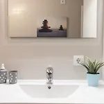 公寓 Lets Holidays Renovated Near 滨海托萨