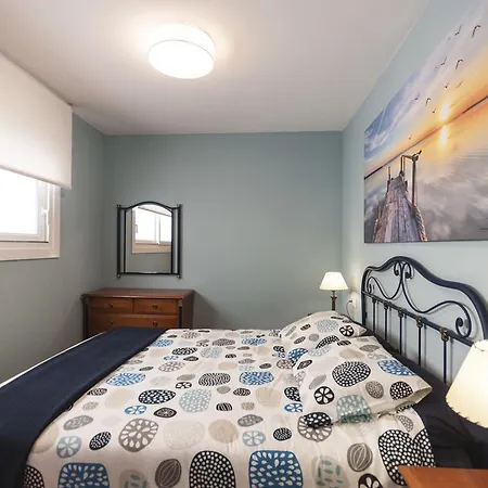 Lets Holidays Renovated Near Apartament *