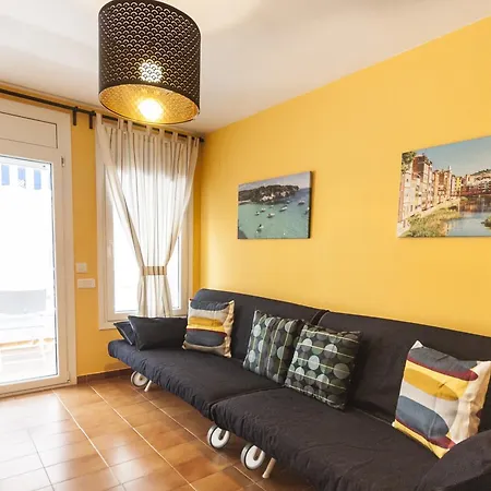 Lets Holidays Renovated Near Apartament